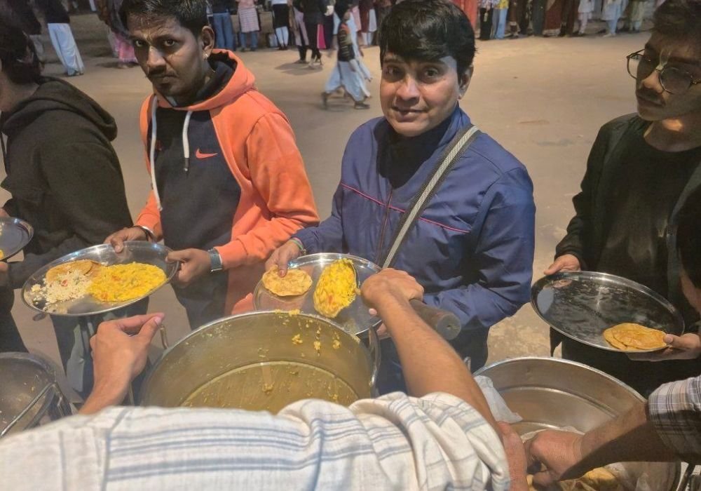 Hare Krishna Movement Bhilai - Anna Daan Seva (1)